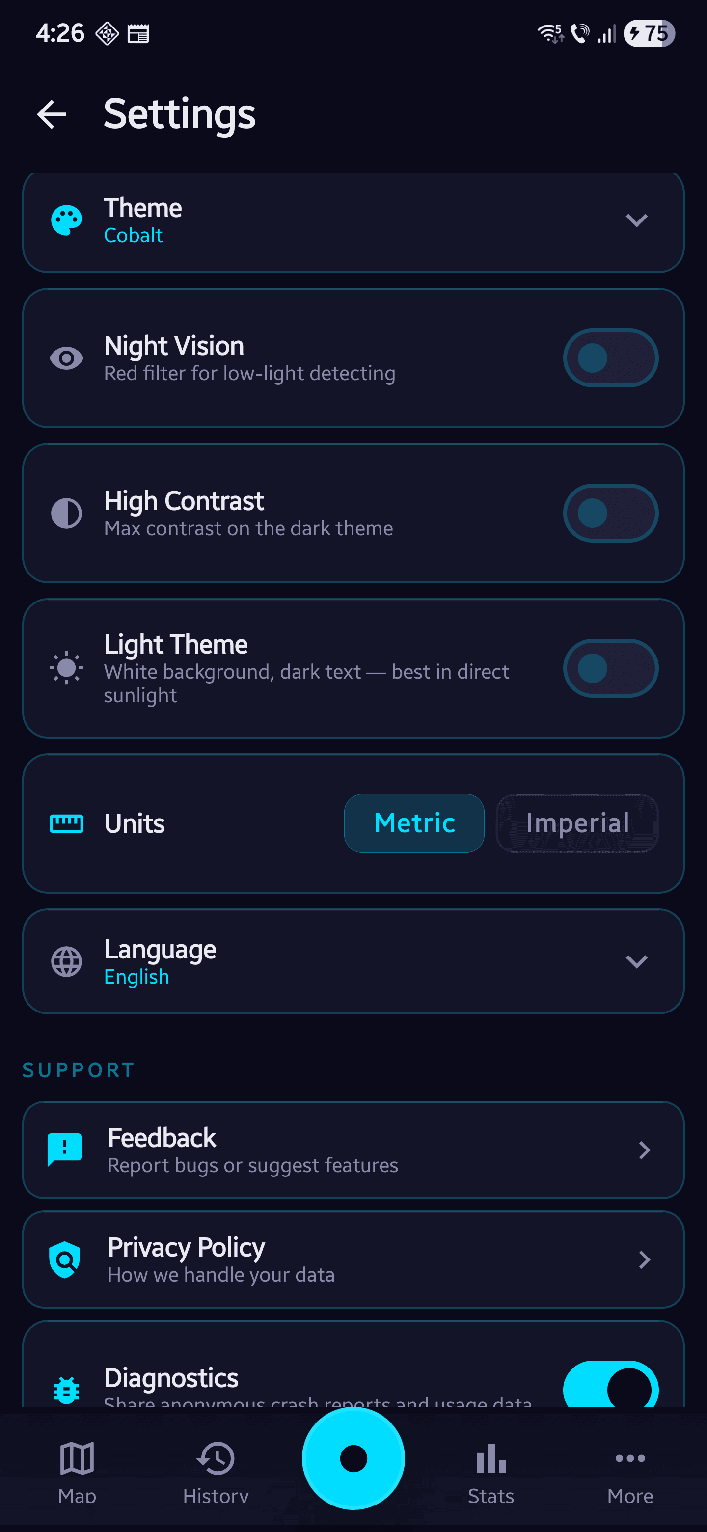 SweepTrack Pro settings screen with 12 color themes, night vision, and language toggle